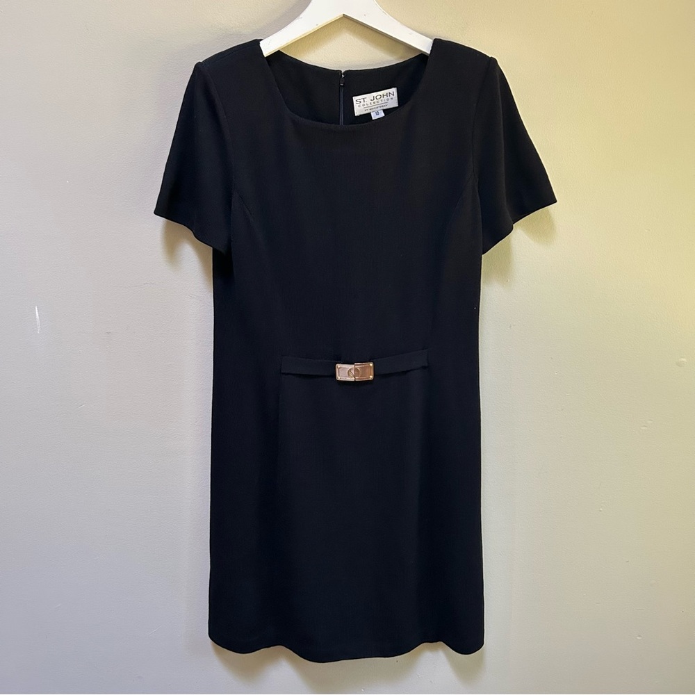 ST JOHN Collection ~Black Santana Knit Short Sleeve Gold Buckle Dress in size 10